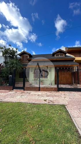 Se Vende Excelente Casa En Loma Hermosa!!!!! Acepta Permuta!!!!