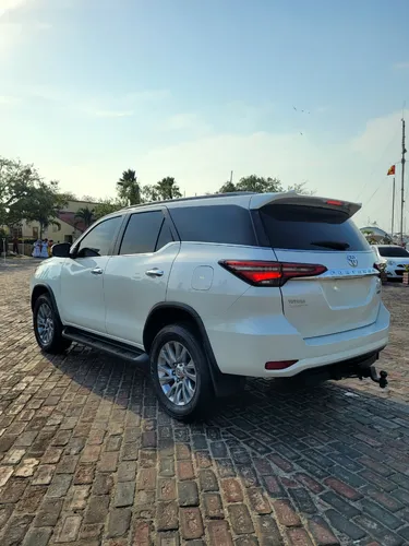 Toyota Fortuner Srv Turbodiesel 4x2 Automática 7 Puestos