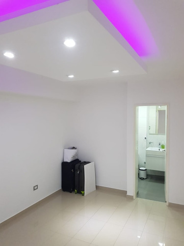 Imagen 8 de 14 de Apartamento En Venta Urb. El Centro Maracay 0412-8887550