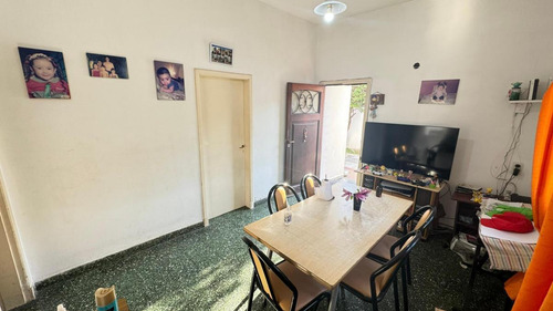 Casa En Venta De 3 Ambientes En Lanus Este