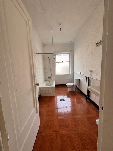 Departamento En Venta De 6 Dorm. En Concepción