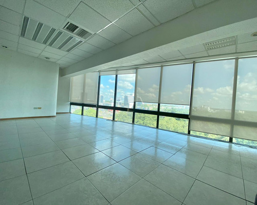 Oficina En Renta Piso 10 Torre Empresarial Villahermosa