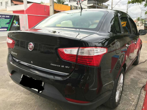 Fiat Grand Siena 1.6 16v Essence Flex 4p 2013