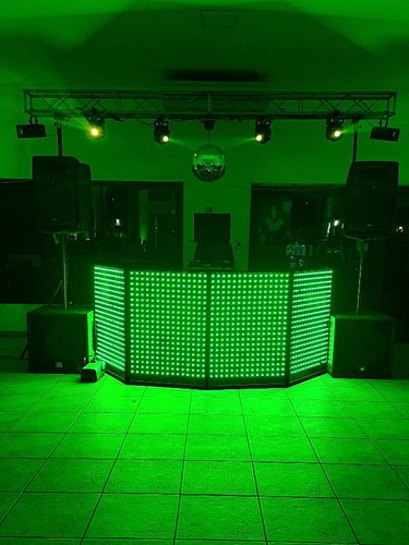 Servicio De Dj, Alquiler De Sonido E Iluminacion, Pantallas