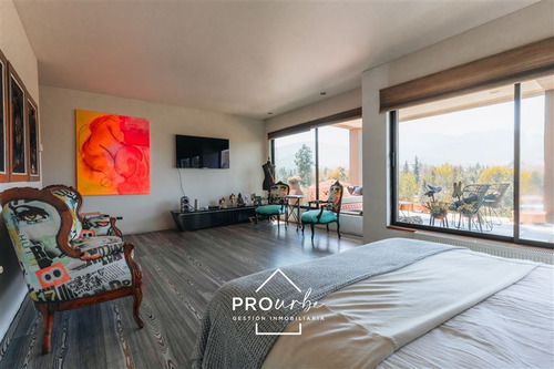 Casa En Venta, 2 Suite En Golf Lomas De La Dehesa, Barnechea