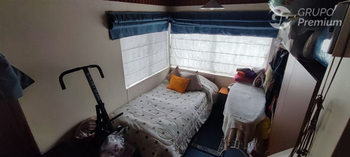 Casa En Venta De 6 Dorm. En Concepción