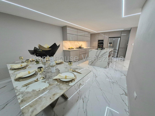 Maravilloso Y Completamente Remodelado Apartamento En Venta Con Inmejorable Ubicación Colinas De La Tahona