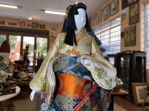 Boneca Gueixa Japonesa Antiga Em Porcelana Com Kimono (Usado)