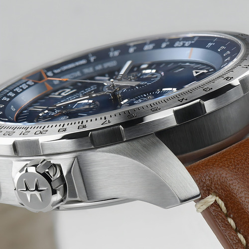 Relógio de quartzo Hamilton Aviation X-wind Gmt Chrono H77922541, malha marrom, moldura prateada, fundo azul