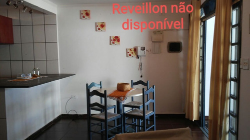 Imagem 5 de 11 de Casa C/piscina Em Frente A Praia
