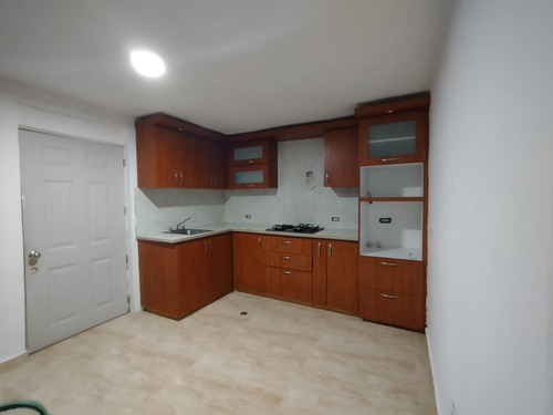 Imagen 2 de 12 de En Venta Apto Doral Beach 2hab