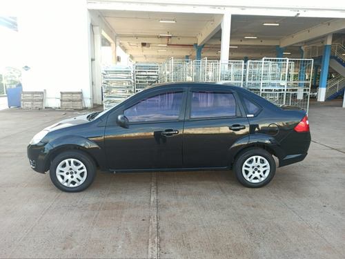 Ford Fiesta Sedã 1.0 Basico
