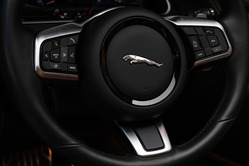 Jaguar F-Type Cabrio 2.0 R-dynamic Aut. 2p