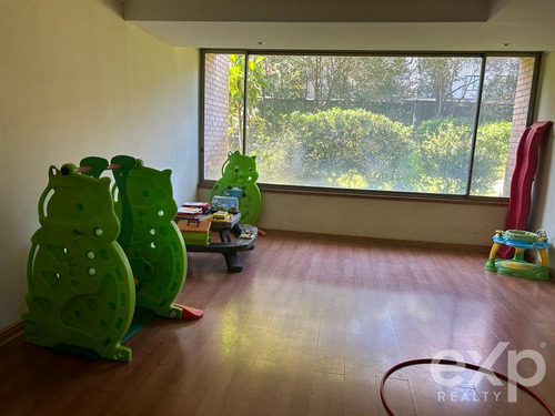 Departamento En Venta De 4 Dorm. En Las Condes