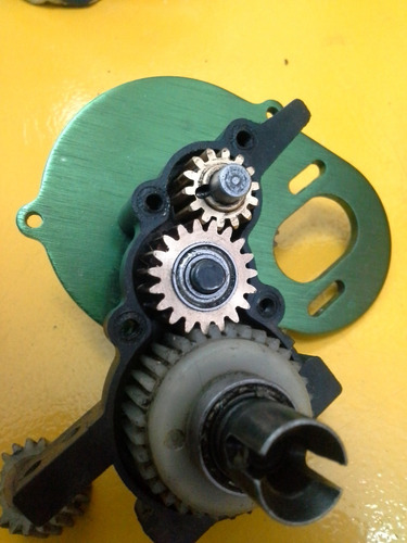 Wltoys L303-14 Engranaje Medio Diferencial Auto Rc 1/10 (Usado)