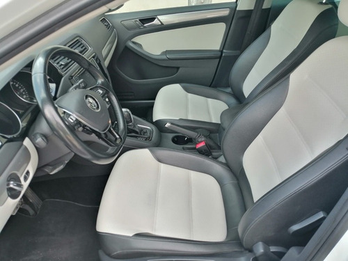 Imagen 9 de 15 de Volkswagen Jetta 2017 2.5 Sportline Tiptronic At