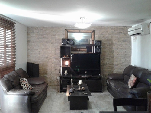 Imagen 4 de 18 de N. Del Carmen Vende Town House En El Rincón (foth-184)
