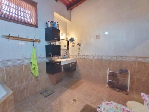 Imagen 19 de 29 de Hermosa Casa Semiamoblada Urb. El Orticeño Palo Negro 23-14003 Ejc 04243439046