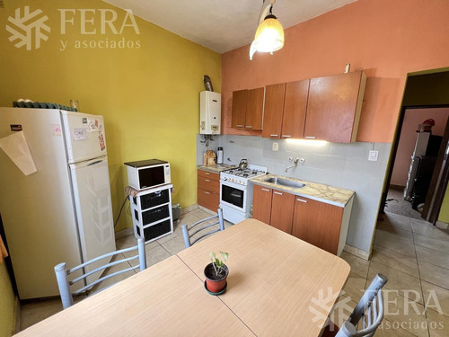 Imagen 4 de 10 de Venta De Departamento Tipo Casa De 3 Ambientes En Sarandi (28358)