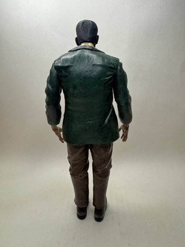 Diamond Select Universal Monsters Frankenstein (Usado)