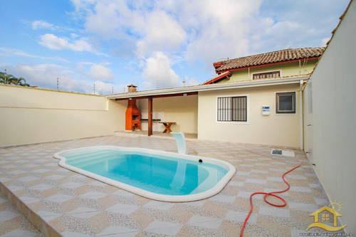 Casa No Bairro Em Peruíbe - Lcc-3809