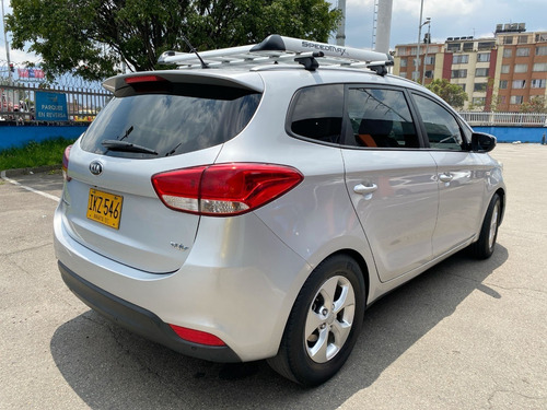 Imagen 10 de 25 de Kia Carens Suv Ex 2016