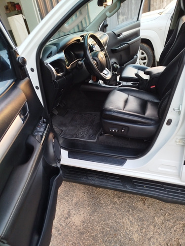 Toyota Hilux Pick-Up 2.8 Cd Srv Pack 177cv 4x2