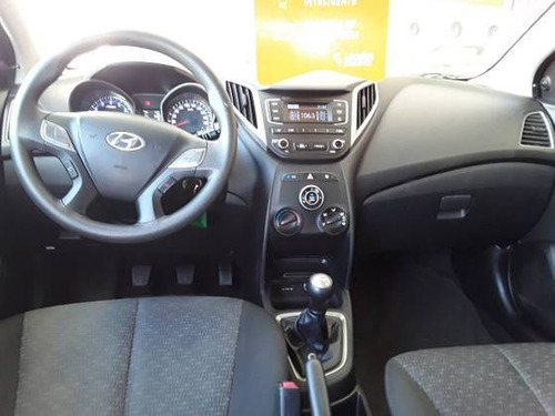 Imagem 3 de 9 de Hyundai Hb20 1.0 Unique 12v Flex 4p Manual