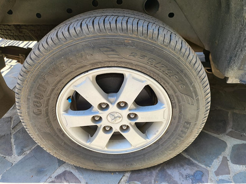 Mitsubishi L200 2.4 Cabina Doble 4x2 Mt