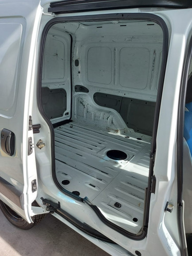 Imagen 3 de 9 de Renault Kangoo Confort 1.5 Dci 2013
