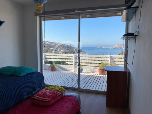 Casa En Venta De 4 Dorm. En La Herradura