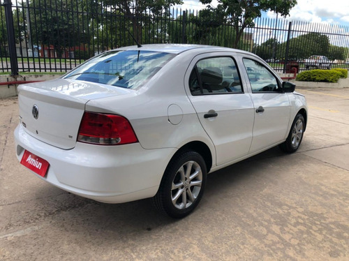 Volkswagen Voyage 1.6 Confortline 2012