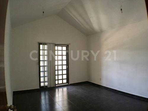 Casa En Venta En Blvd. Delta #2913, Col. Desarrollo El Potrero, León, Gto.