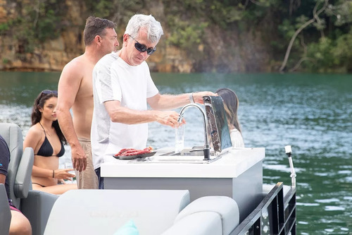 Lancha Ventura Pontoon 250 Zero V-cat Vcat Fluvimar Solara