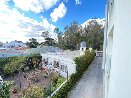 Venta Apartamento Con 2 Dormitorios En Parque Rivera