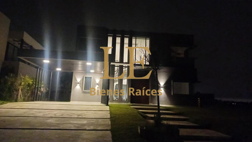 Venta Casa Barrio Costas - Puertos / Escobar