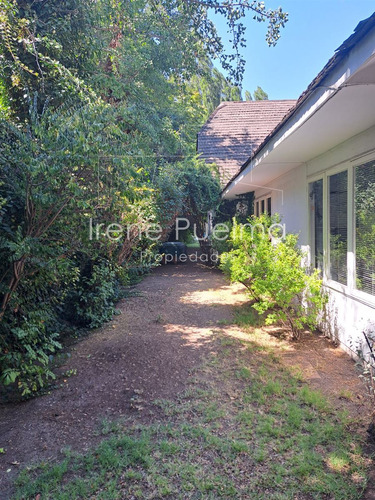 Vende Casa Inglesa Gran Terreno May Flower En Lo Barnechea