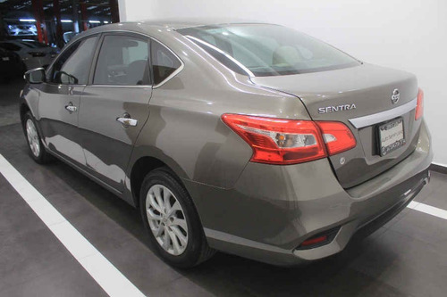 Imagen 4 de 15 de Nissan Sentra 2018 4p Advance L4/1.8 Man
