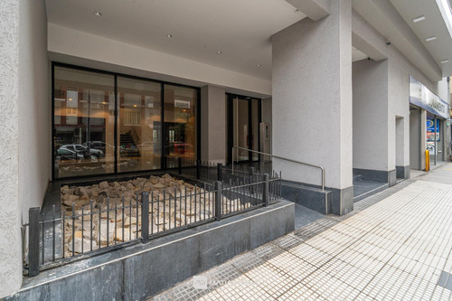 Venta - Departamento 2ambientes Al Frente Con Balcón - A Estrenar - Zona Centro