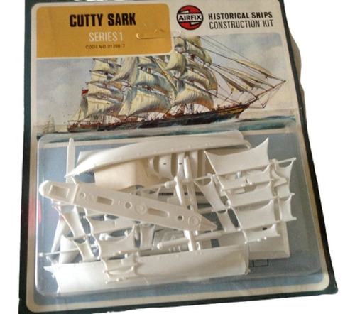 Vintage.  Airfix  Barco Cutty Sark  (serie 1)