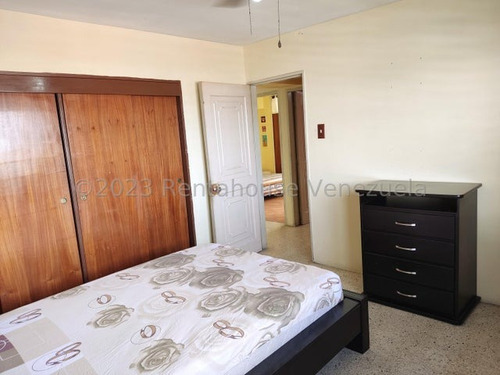 Imagen 7 de 30 de Apartamento En Venta En Av Pedro Leon Torres Barquisimeto De 125 Mts Con Una Excelente Distribución Entre 4 Habitaciones, 3 Baños, Cocina, Comedor, Sala Y Área De Balcón Gabriela C.