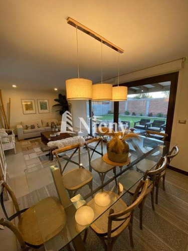 Casa En Condominio / Colegio Orchard College / Zapallar