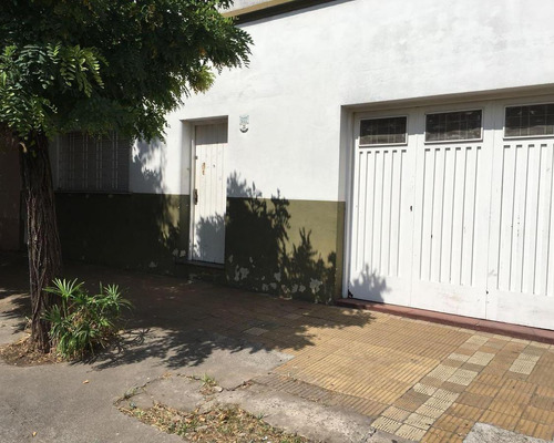 Casa  En Venta Ubicado En Villa Libertad, San Martin, G.b.a. Zona Norte