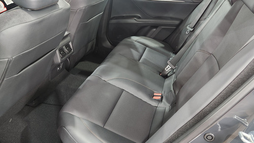 Toyota Camry 2.5 Hev Xle