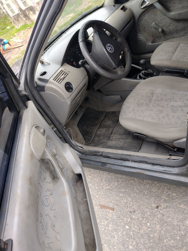 Imagem 7 de 12 de Volkswagen Gol 2001 1.0 16v Plus 5p