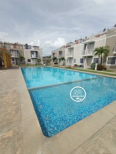Imagen 13 de 14 de Cómodo Town House En Alquiler Vacacional Dos Niveles