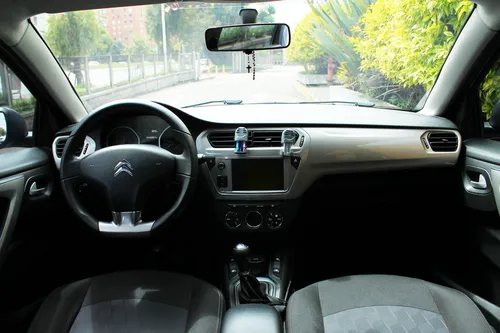 Citroën C-Elysée 1.6 Shine Mt