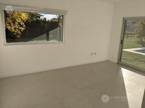 Lindísima Casa Lote Interno En Cul De Sac Con Pileta - San Matias - Escobar