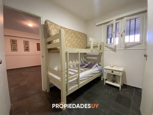 Punta Del Este, Importante Residencia Con Piscina Y Cancha De Paddle