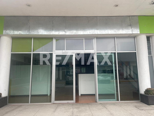 Local En Renta En Plaza Nova, Metepec